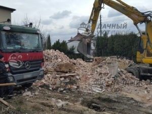 Погрузка и вывоз кирпичного боя самосвалами