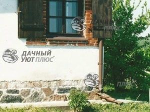 К сожалению, некачественная бетонная отмостка на практике не сработала (рис. 1) .